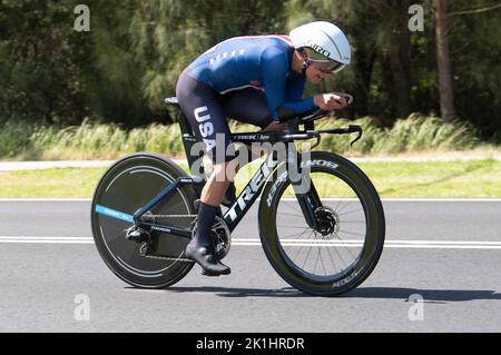 Leah Thomas des États-Unis, qui a terminé à la cinquième place dans le procès à temps individuel des femmes aux Championnats du monde de cyclisme sur route UCI 2022 Banque D'Images