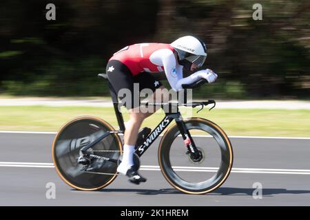 Marlen Reusser, de Suisse, a remporté la médaille de bronze lors du procès individuel féminin aux Championnats du monde de cyclisme sur route UCI 2022. Banque D'Images