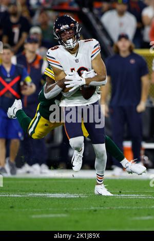 18 septembre 2022: Chicago Bears Wide Receiver Equanimeous St. Brown (19) est attaqué par la sécurité de Green Bay Packers Adrian Amos (31) pendant le match de football de la NFL entre les Chicago Bears et les Green Bay Packers à Lambeau Field à Green Bay, Wisconsin. Darren Lee/CSM Banque D'Images