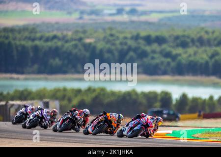 Alcaniz, Espagne. 18th septembre 2022. Les coureurs participent à la course du Grand Prix d'Aragon à Alcaniz, Espagne, le 18 septembre 2022. Credit: Qian Jun/Xinhua/Alay Live News Banque D'Images