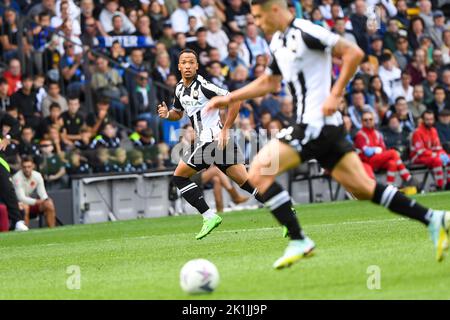 Udine, Italie. 18th septembre 2022. Friuli - stade Dacia Arena, Udine, Italie, 18 septembre 2022, Enzo Ebosse d'Udinese pendant Udinese Calcio vs Inter - FC Internazionale - italian soccer série A Match Credit: Live Media Publishing Group/Alay Live News Banque D'Images