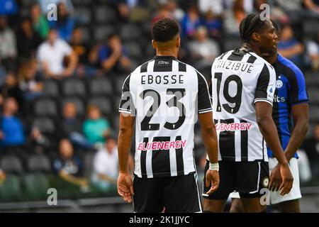 Udine, Italie. 18th septembre 2022. Friuli - stade Dacia Arena, Udine, Italie, 18 septembre 2022, Enzo Ebosse d'Udinese pendant Udinese Calcio vs Inter - FC Internazionale - italian soccer série A Match Credit: Live Media Publishing Group/Alay Live News Banque D'Images