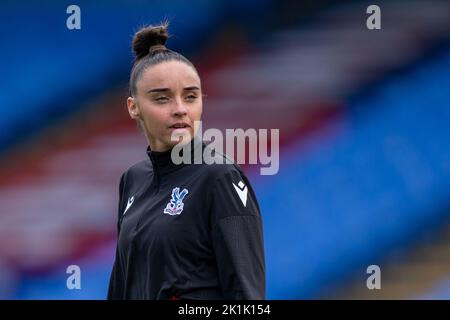 Selhurst Park, Londres, Royaume-Uni. 18th septembre 2022. Milieu de terrain du Crystal Palace Leigh Nicol (24) devant le drapeau d'angle du Barclays FA Womens Championship lors du match entre Crystal Palace et Southampton à Selhurst Park, Londres, Angleterre. (Stephen Flynn/SPP) crédit: SPP Sport Press photo. /Alamy Live News Banque D'Images