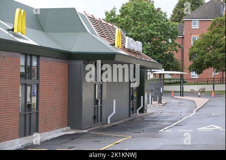 Bristol Road, Birmingham - 19 septembre 2022 - McDonald's sur Bristol Road à Birmingham est fermé et vide de clients pendant les funérailles d'état de la Reine. Crédit : Scott cm/Alay Live News Banque D'Images