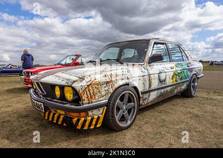 BMW série 5 520i ‘E446 MAS’ exposé au Bicester Heritage Scramble célébrant 50 ans de BMW M. Banque D'Images