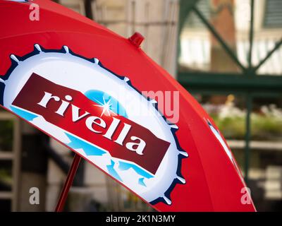 Soleure, Suisse - 12 juillet 2022: RIVELLA est une marque de boisson gazeuse suisse à base de lait Banque D'Images