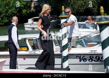 Venise, Italie. 02nd septembre 2022. Nadine Leopold est vue lors du Festival International du film de Venise 79th à Darsena Excelsior à Venise. (Photo de Stefano Costantino/SOPA Images/Sipa USA) Credit: SIPA USA/Alay Live News Banque D'Images