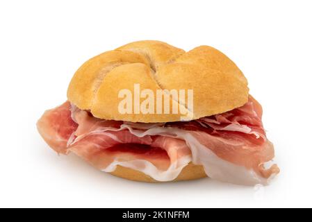 Sandwich au jambon de Parme, pain typique appelé rosetta isolé sur blanc, chemin d'écrêtage Banque D'Images