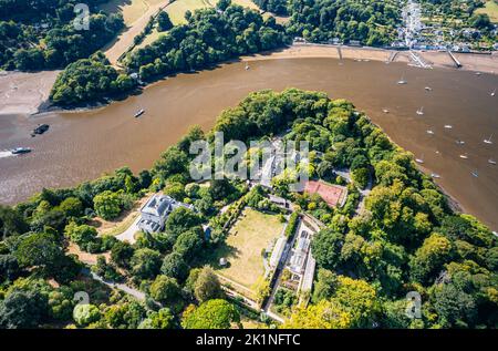 En haut sur Greenway, Dittisham et River Dart d'un drone, Devon, Angleterre, Europe Banque D'Images