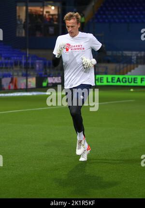 Christian Walton, d'Ipswich Town, se réchauffe en portant un t-shirt pour soutenir l'ancien joueur Marcus Stewart qui a récemment diagnostiqué une maladie des motoneurones (MND) - Ipswich Town v Bristol Rovers, Sky Bet League One, Portman Road, Ipswich, Royaume-Uni - 13th septembre 2022 usage éditorial exclusif - restrictions DataCo Banque D'Images