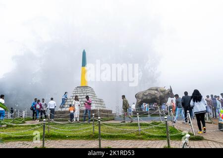 Moir point est situé à l'entrée de la forêt, cette destination populaire avec une tour de guet offre une vue panoramique sur les montagnes de la vallée, 18-08-22. Banque D'Images