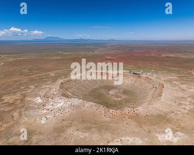 Vue aérienne du site naturel du cratère Meteor en Arizona Banque D'Images
