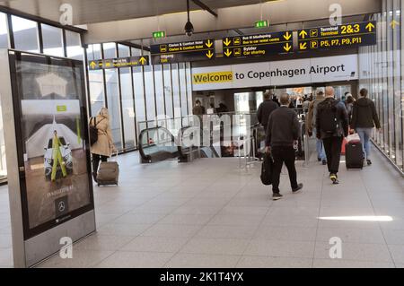 Kastrup/Copenahgen /Danemark/20 septembre 2022/ voyageurs au départ de l'aéroport international de Copehagen et arrivant à la troisième à Kastrup Copenhague Danemark. (Photo. Francis Joseph Dean/Dean photos. Banque D'Images