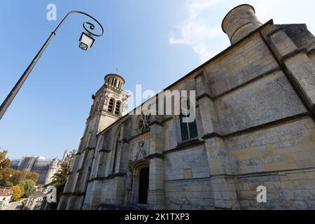 Église Saint-Sulpice de Pierrefonds, construite au 16th siècle. Banque D'Images