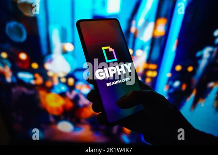 Brésil. 20th septembre 2022. Dans cette illustration, le logo Giphy affiché sur un smartphone. (Credit image: © Rafael Henrique/SOPA Images via ZUMA Press Wire) Banque D'Images