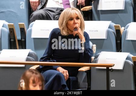 New York, NY - 20 septembre 2022 : Brigitte Macron, première Dame de la République française, s'exprime à l'Assemblée générale des Nations Unies de 77th au siège de l'ONU Banque D'Images