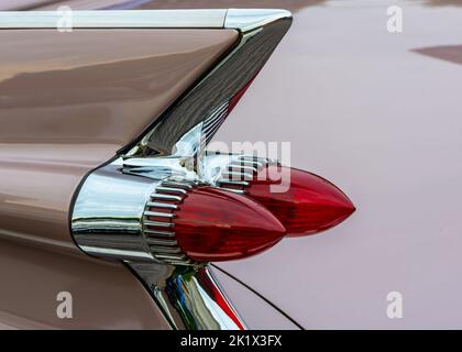 DETROIT, MI/États-Unis - 18 SEPTEMBRE 2022 : gros plan d'une aileron Eldorado et d'un feu arrière 1959 de Cadillac à Detroit Concours d Elegance. Banque D'Images