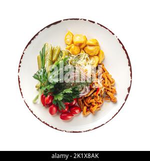 Assiette de légumes et champignons marinés assortis Banque D'Images