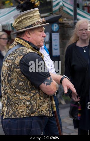 Personnages colorés au Hebden Bridge Steam Punk Weekend Banque D'Images