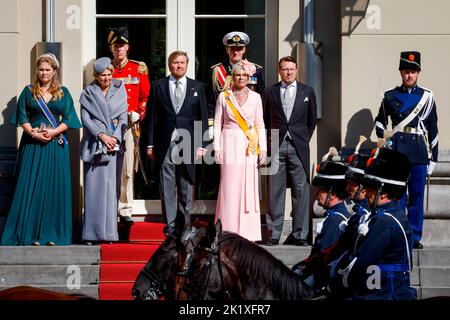 La Haye, Niederlande. 20th septembre 2022. LA HAYE - le roi Willem-Alexander, la reine Maxima, la princesse Amalia, le prince Constantijn et la princesse Laurentien à Prinsjesdag l'ouverture de l'année parlementaire, le 20 septembre 2022. Credit: Patrick van Katwijk/dpa/Alay Live News Banque D'Images