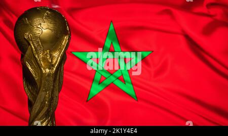 6 octobre 2021, Rabat, Maroc.Coupe du monde de la FIFA sur fond de drapeau du Maroc. Banque D'Images