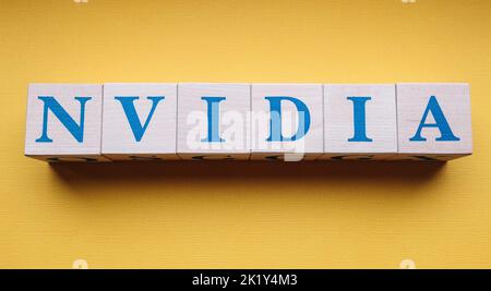 31 janvier 2022. Santa Clara, Californie. Le nom de la société Nvidia, en cubes de bois. Banque D'Images