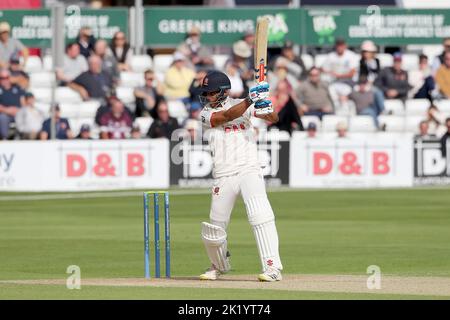 Feroze Khushi atteint 4 courses pour l'Essex pendant le CCC d'Essex contre le CCC de Lancashire, LV Insurance County Championship Division 1 Cricket au sol du comté de Cloud Banque D'Images