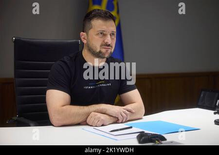 Kiev, Ukraine. 20th septembre 2022. Le président ukrainien Volodymyr Zelenskyy prononce un discours à l’initiative mondiale Clinton via une vidéo à distance du palais Mariinsky, 20 septembre 2022, à Kiev, en Ukraine. Credit: Bureau de presse présidentiel ukrainien/Présidence ukrainienne/Alamy Live News Banque D'Images