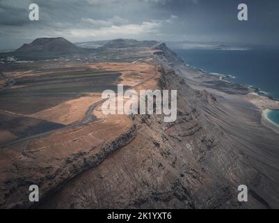 la graciosa clifs de vue aérienne Banque D'Images