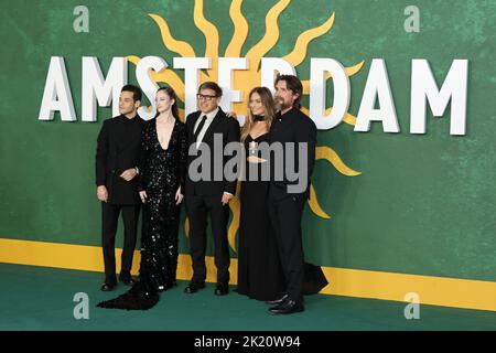 Rami Malek, Andrea Riseborough, David O. Russell, Margot Robbie et Christian Bale, première européenne à Amsterdam, Leicester Square, Londres, Royaume-Uni, 21 sept Banque D'Images