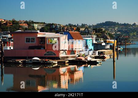 Houseboats, un site commun à Sausalito Californie Banque D'Images