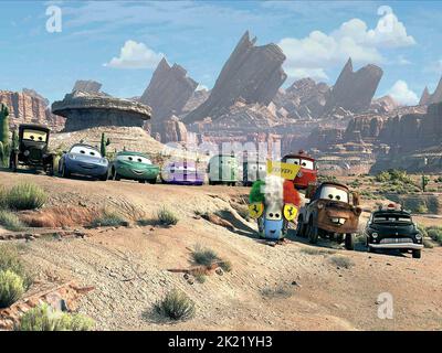 LIZZIE,CARRERA,FLO,RAMONE,FILLMORE,SARGE,ROUGE,GUIDO,MATER,SHERRIF, CARS, 2006 Banque D'Images