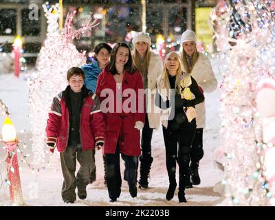 DYLAN BLUE, ALIA SHAWKAT, Kristin Davis, Kristin Chenoweth, SABRINA ALDRIDGE, KELLY ALDRIDGE, DECK THE HALLS, 2006 Banque D'Images