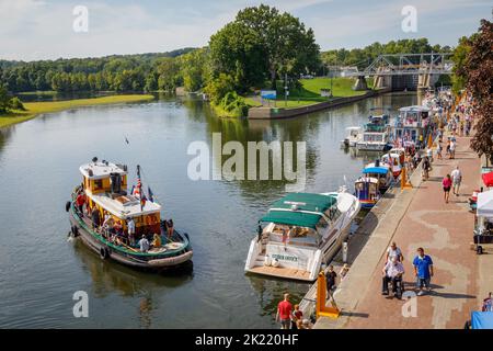 Festival et Roundup annuels des bateaux à moteur, sur le canal Érié, Waterford, New York Banque D'Images