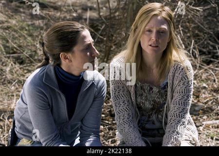 EDIE FALCO, Julianne Moore, FREEDOMLAND, 2006 Banque D'Images