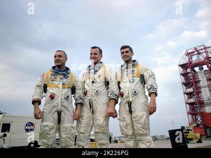 GRISSOM,BLANC,CHAFEE, APOLLO 11: THE UNTOLD STORY, 2006 Banque D'Images