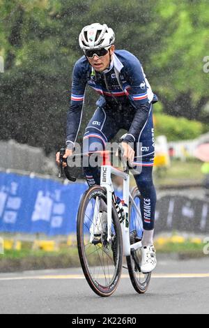 Français Benoit Cosnefroy de AG2R Citroën photographié lors d'une séance d'entraînement en prévision des prochains championnats du monde de route de l'UCI, à Wollongong, en Australie, le jeudi 22 septembre 2022. Les mondes se déroulent du 18 au 25 septembre. BELGA PHOTO DIRK WAEM Banque D'Images