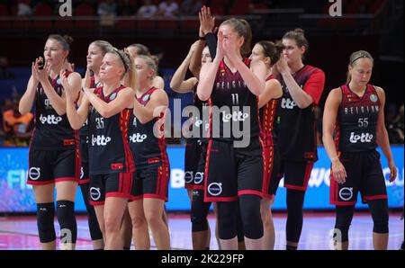 Joueurs de chats belges photographiés après un match de basket-ball entre les Etats-Unis et l'équipe nationale belge les chats belges, jeudi 22 septembre 2022 à Sydney, en Australie, le premier match du groupe A de la coupe du monde de basket-ball féminin FIBA 2022. Les mondes se déroulent à Sydney, de 22 septembre à octobre. BELGA PHOTO VIRGINIE LEFOUR Banque D'Images