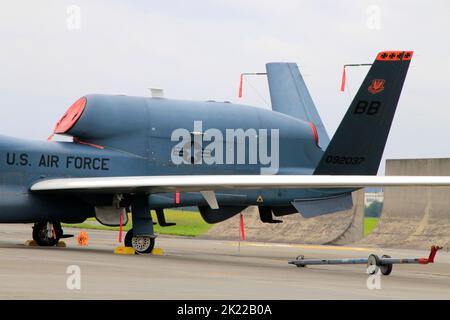 Northrop Grumman RQ-4 Global Hawk à la base aérienne de Yokota à Tokyo Banque D'Images