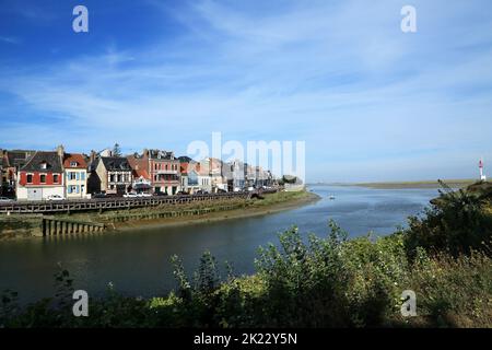 Vue sur la rivière somme et le Quai Blavet depuis le Quai digne Nord, Saint Valery sur somme, somme, Picardie, hauts de France, France Banque D'Images