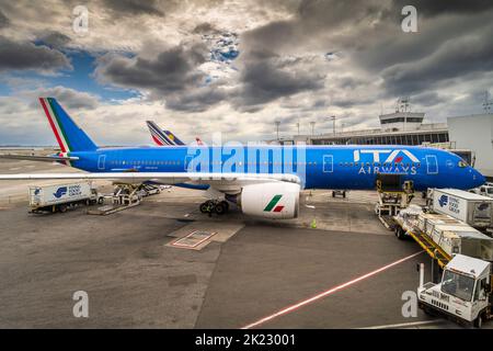 ITA Airways, Airbus A350-941, aéroport international John Fitzgerald Kennedy, New York, États-Unis Banque D'Images