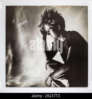 Couverture d'image de la version simple de 12 pouces de Qu'est-ce que l'amour par Howard Jones, qui a été publié en 1983. Banque D'Images
