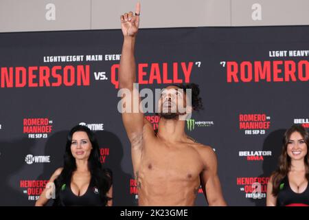 Dublin, Irlande. 22nd septembre 2022. #3-Benson Henderson (29-11) pèse à 155,4 lbs crédit: DC PIX crédit: DaN Cooke/Alay Live News Banque D'Images