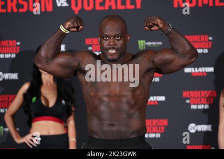 Dublin, Irlande. 22nd septembre 2022. #9-Melvin Manhoef (32-15-1) pèse à 205,7 lbs crédit: DC PIX crédit: DaN Cooke/Alay Live News Banque D'Images