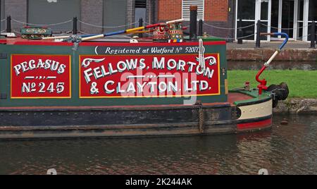 Pegasus, no 245, Fellows Morton & Clayton Ltd, barge de canal, immatriculée à Watford, no 52071, au port d'Ellesmere, Cheshire, Canal Bridgewater Banque D'Images