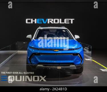 DETROIT, MI/États-Unis - le 14 SEPTEMBRE 2022 : un vus Equinox EV de Chevrolet au salon international de l'auto de Detroit (NAIAS). Banque D'Images