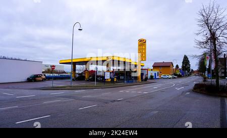 Dortmund, Allemagne - 28 décembre 2021 : station D'ESSENCE À RÉACTION à Dortmund, Allemagne sur 28 décembre 2021 Banque D'Images