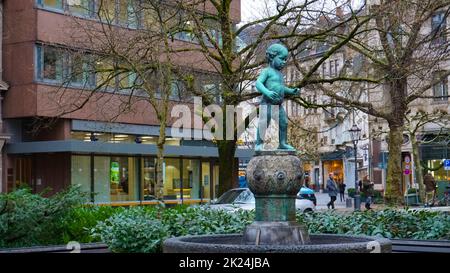 Baden-Baden, Allemagne - 29 décembre 2021: Bâtiments historiques dans la célèbre vieille ville de Baden-Baden Banque D'Images