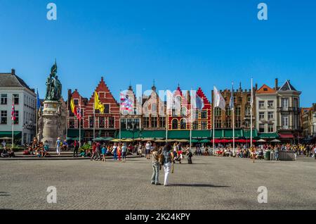 BRUGES, BELGIQUE - 18 AOÛT 2013 : paysage urbain, architecture à Bruges, Flandre, Belgique Banque D'Images