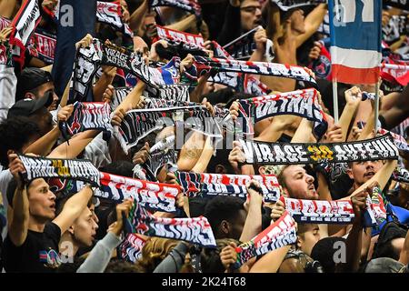 Paris, France - 21 septembre 2022, supporters du PSG lors de la Ligue des champions de l'UEFA, match de football entre Paris Saint-Germain et BK Hacken sur 21 septembre 2022 au stade Jean Bouin à Paris, France - photo Matthieu Mirville / DPPI Banque D'Images